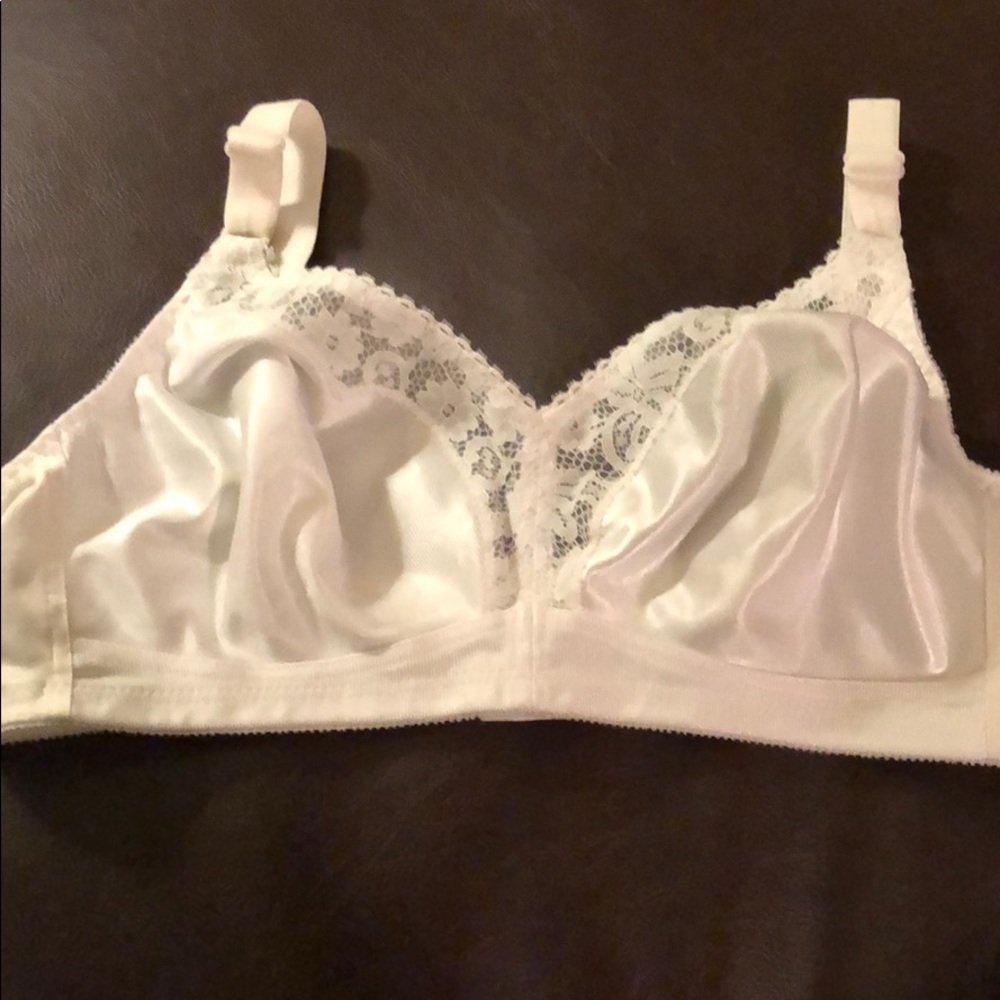 White no wire bra